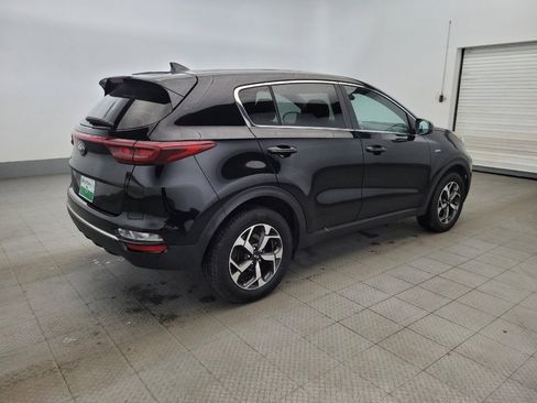 Used 2020 Kia Sportage LX image 10