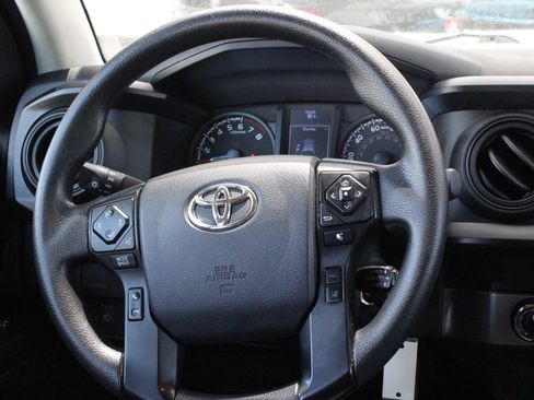 Used 2020 Toyota Tacoma SR AWD/4WD image 28