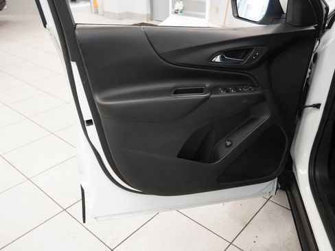 Used 2021 Chevrolet Equinox LT AWD/4WD image 5