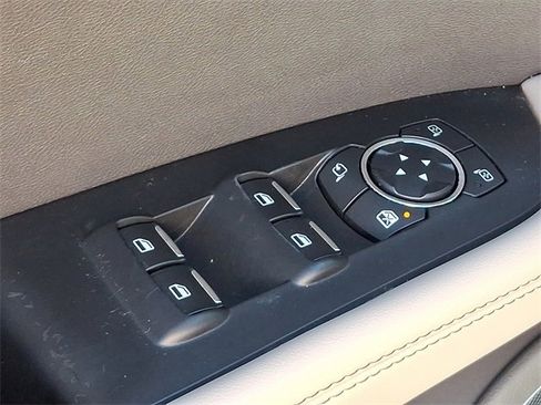 Used 2021 Lincoln Nautilus Reserve w/ Equipment Group 201A image 14