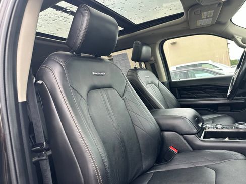 Used 2021 Ford Expedition Max Platinum AWD/4WD image 45