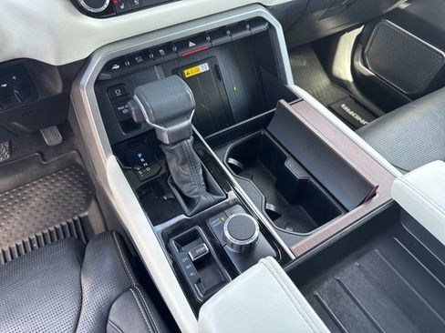 Used 2022 Toyota Tundra Capstone AWD/4WD image 27