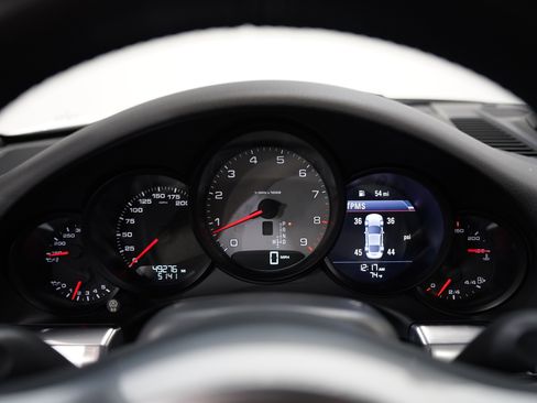 Used 2014 Porsche 911 Carrera S image 32