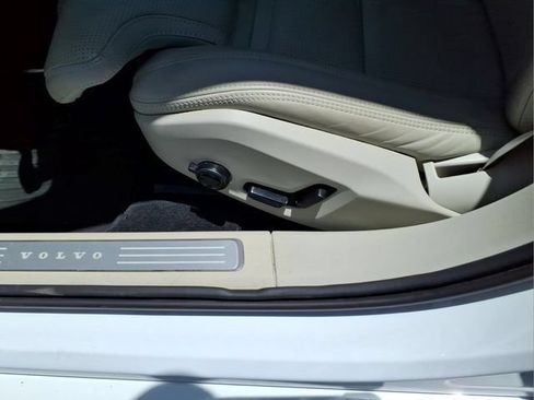 Used 2018 Volvo S90 T6 Inscription w/ Convenience Package AWD/4WD image 15