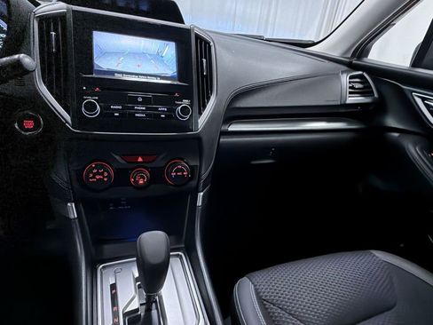 Used 2023 Subaru Forester Premium image 20