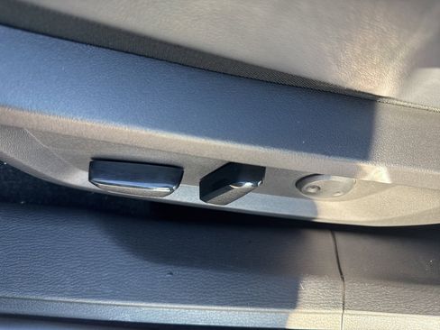 Used 2024 Mitsubishi Outlander SE Black Edition image 7