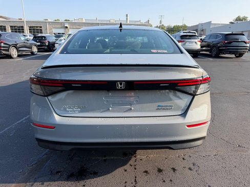 Used 2024 Honda Accord Sport image 8