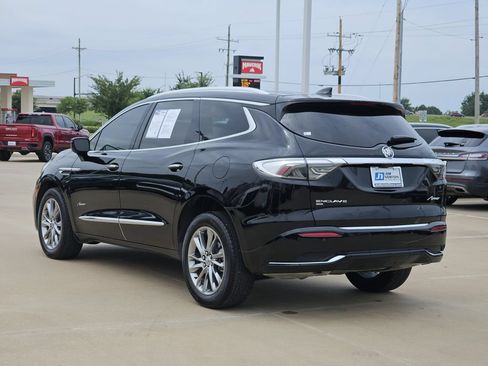 Used 2024 Buick Enclave Avenir w/ Avenir Technology Package AWD/4WD image 5