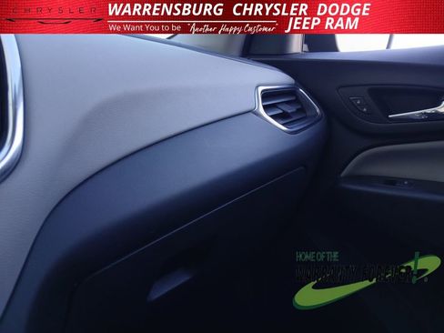 Used 2020 Chevrolet Equinox LS w/ LS Convenience Package image 26