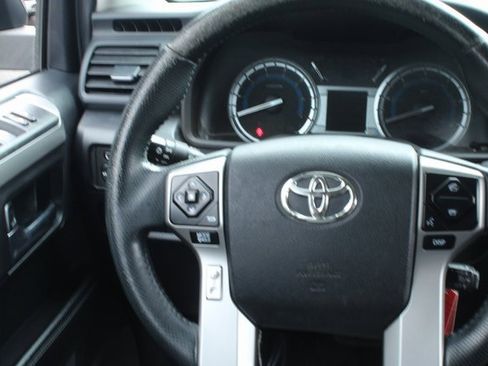 Used 2015 Toyota 4Runner SR5 Premium image 15