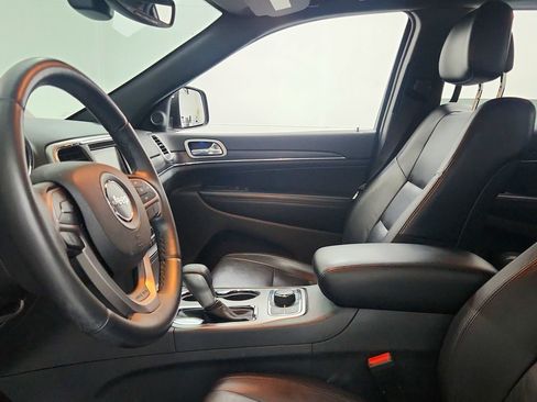 Used 2018 Jeep Grand Cherokee Limited AWD/4WD image 17