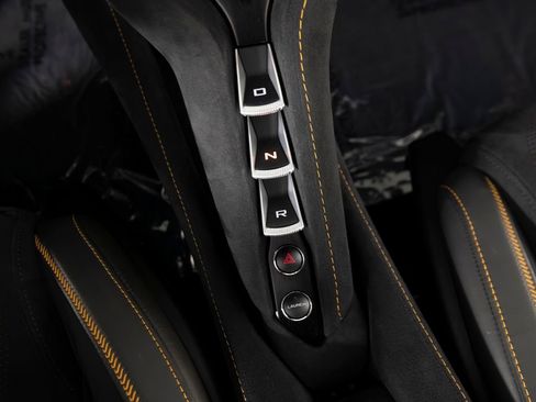Used 2019 McLaren 720S RWD image 24
