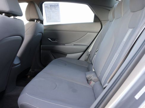 Used 2021 Hyundai Elantra SEL w/ Convenience Package image 18