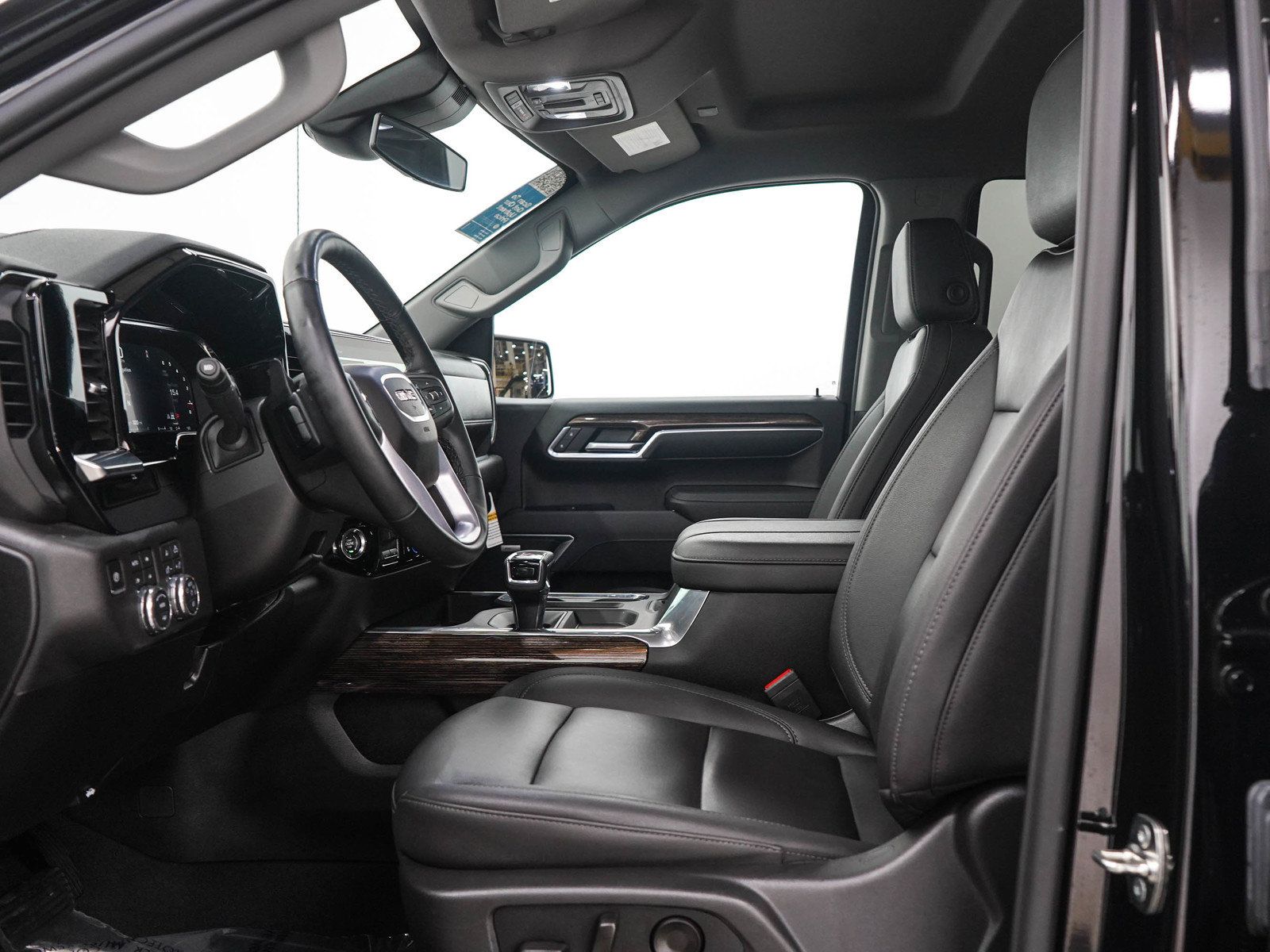 Used 2026 GMC Sierra 1500 Elevation w/ Elevation Premium Package AWD/4WD image 23