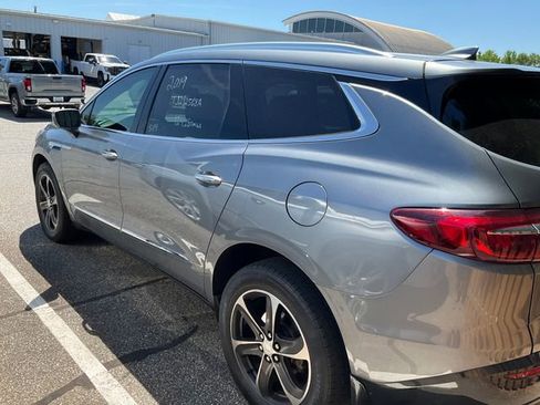 Used 2019 Buick Enclave Premium FWD image 4