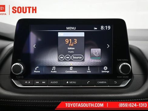 Used 2024 Nissan Rogue SV AWD/4WD image 13