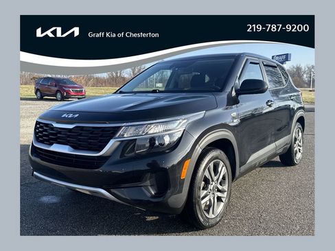 Used 2023 Kia Seltos LX AWD/4WD image 1