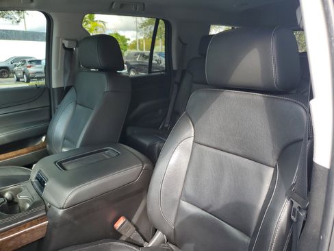 Used 2018 Chevrolet Tahoe LT image 8