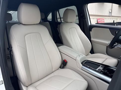 Used 2026 Mercedes-Benz GLA 250 4MATIC image 12