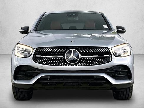Used 2023 Mercedes-Benz GLC 300 4MATIC Coupe image 3