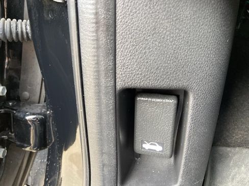 Used 2021 Honda Pilot Touring image 48