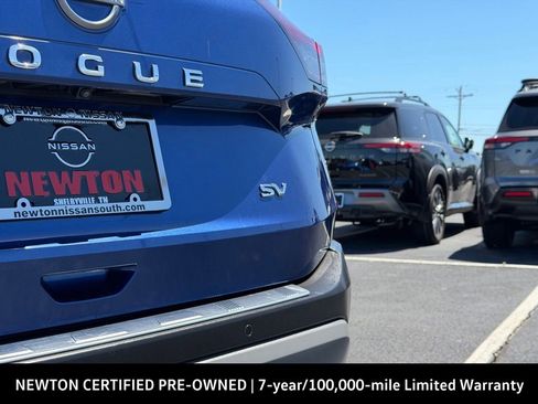 Used 2023 Nissan Rogue SV FWD image 42