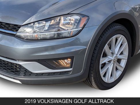 Used 2019 Volkswagen Golf Alltrack S image 10