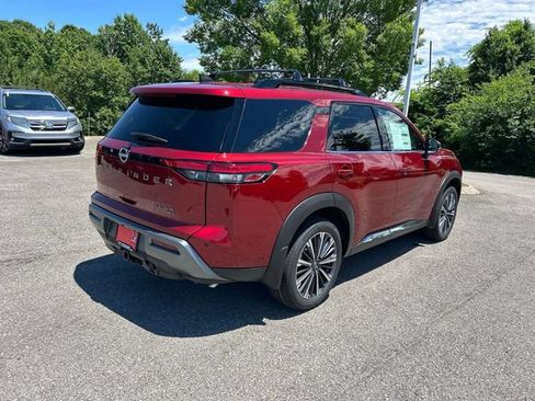 New 2026 Nissan Pathfinder Platinum w/ Cargo Package AWD/4WD image 3