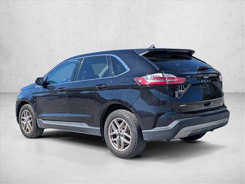 Used 2024 Ford Edge SEL image 7