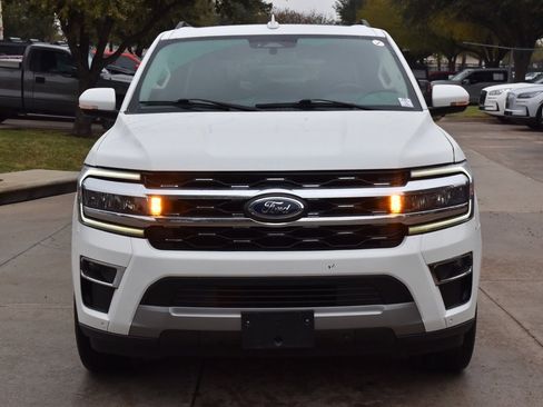 Used 2022 Ford Expedition Max Limited image 3