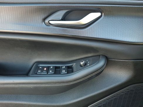 Used 2023 Jeep Grand Cherokee Altitude image 13