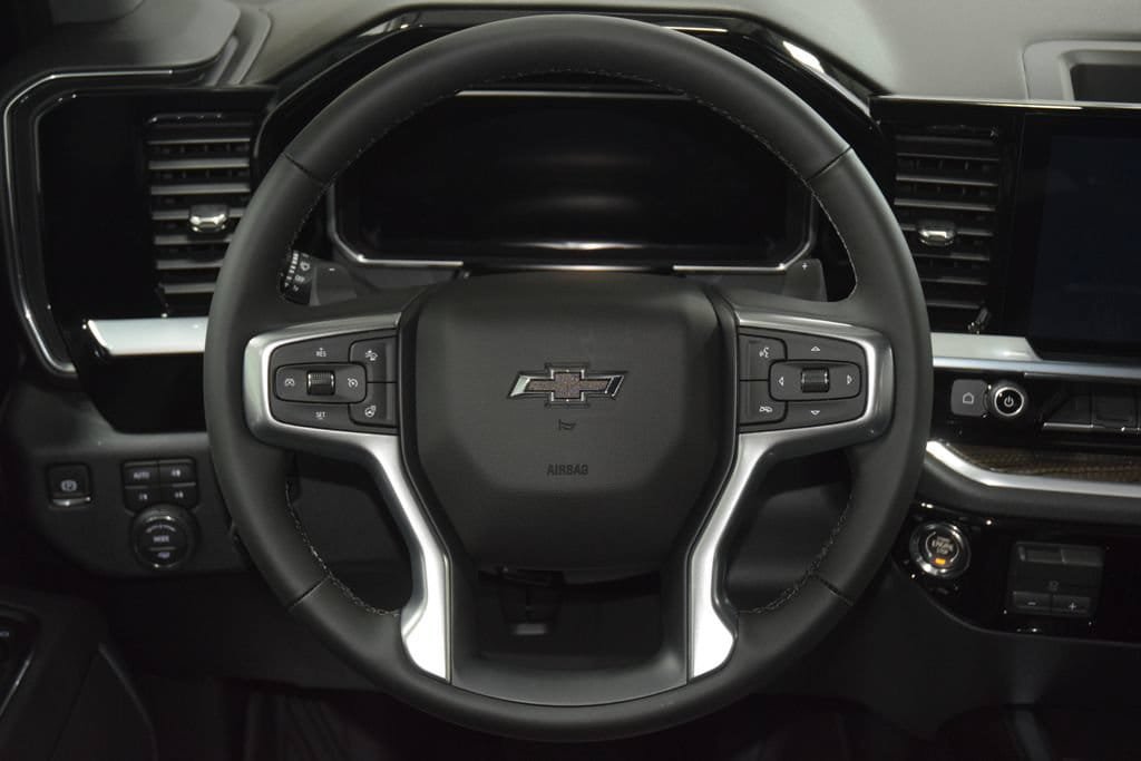 New 2026 Chevrolet Silverado 1500 RST w/ Z71 Off-Road Package AWD/4WD image 37