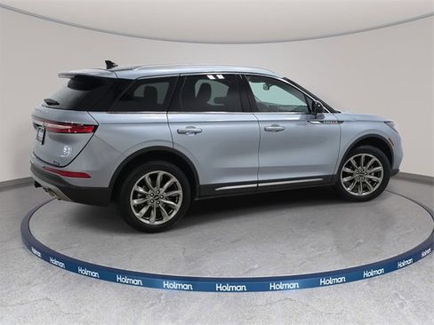 Certified 2022 Lincoln Corsair Standard w/ Premium Package image 5