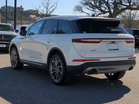 Used 2023 Lincoln Corsair FWD w/ Equipment Group 101A image 5