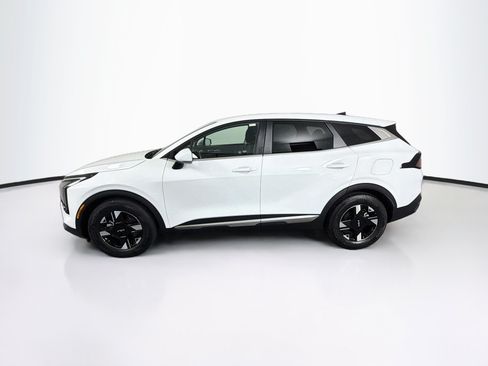 Used 2026 Kia Sportage LX FWD image 4