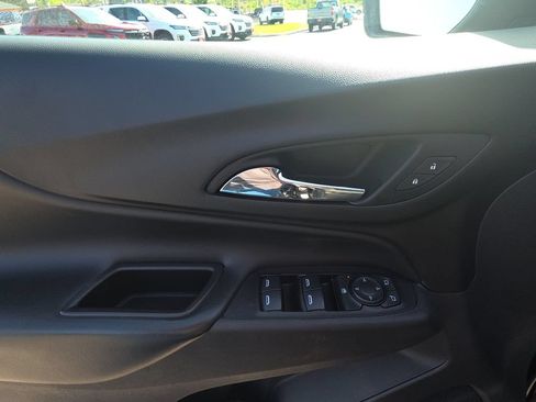 Used 2022 Chevrolet Equinox LT FWD image 13