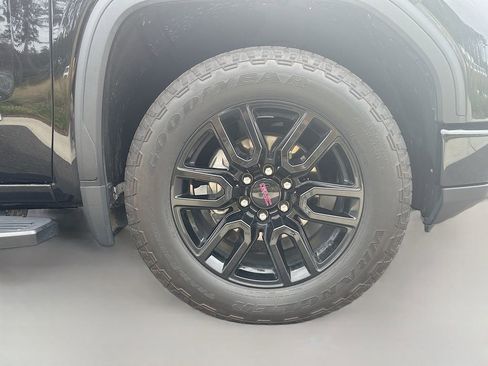 Used 2024 GMC Sierra 1500 Elevation w/ X31 Off-Road Package AWD/4WD image 12