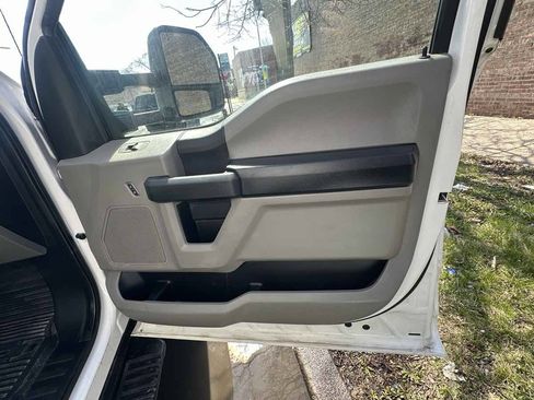 Used 2020 Ford F550 2WD Regular Cab Super Duty image 19