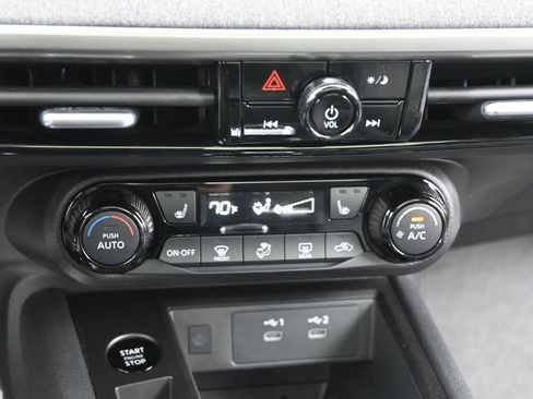 New 2026 Nissan Kicks SV w/ SV Premium Package image 11