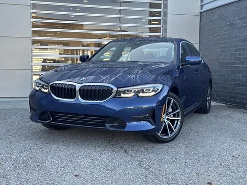 Used 2022 BMW 330i xDrive Sedan w/ Driving Assistance Package AWD/4WD image 1