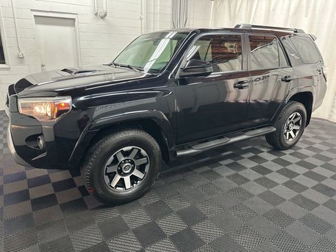 Used 2019 Toyota 4Runner TRD Off-Road image 5