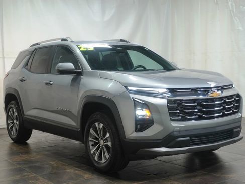 Used 2025 Chevrolet Equinox LT w/ Convenience Package II image 1