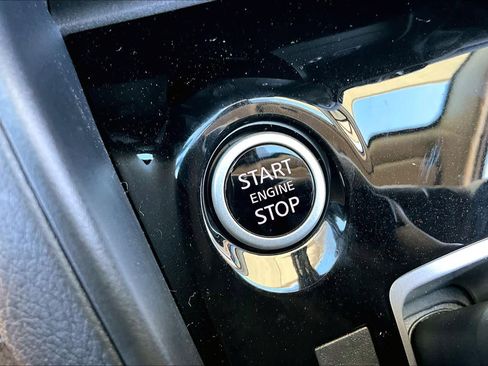 New 2025 Nissan Versa SV w/ Trunk Package image 20