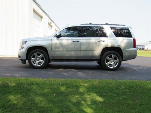 Used 2016 Chevrolet Tahoe LT AWD/4WD image 4