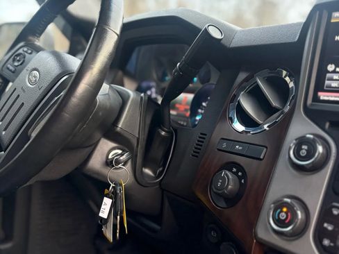 Used 2016 Ford F350 Lariat w/ Lariat Ultimate Package image 12