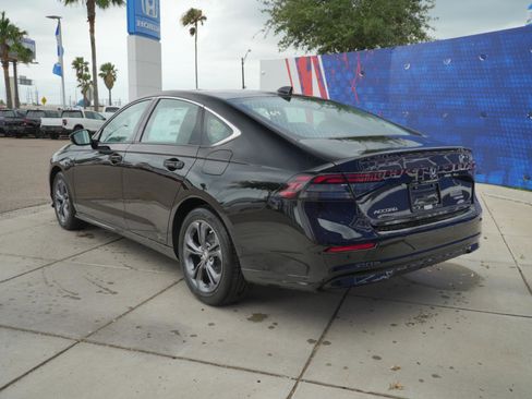 New 2026 Honda Accord EX-L image 9