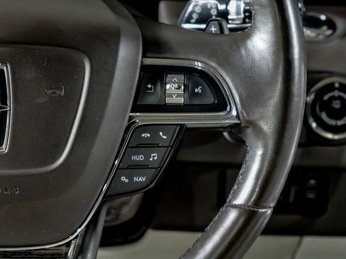 Used 2020 Lincoln Navigator Black Label w/ Cargo Convenience Package image 18