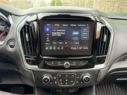 Used 2023 Chevrolet Traverse RS image 12