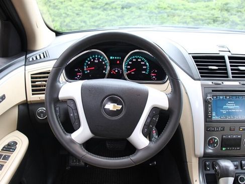 Used 2010 Chevrolet Traverse LTZ AWD/4WD image 21