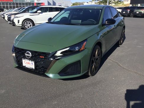 New 2025 Nissan Altima 2.5 SR w/ SR Premium Package image 2